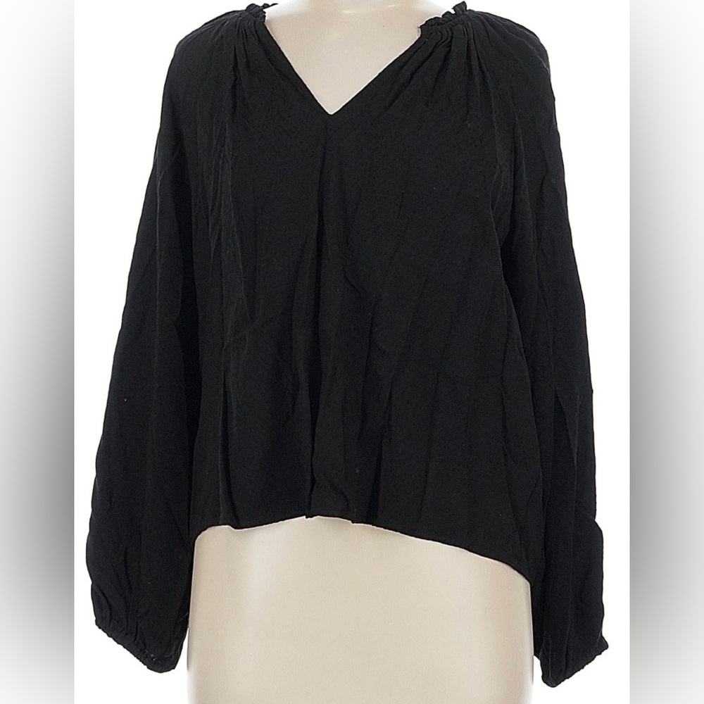 🖤 Black Bell Sleeve Blouse
